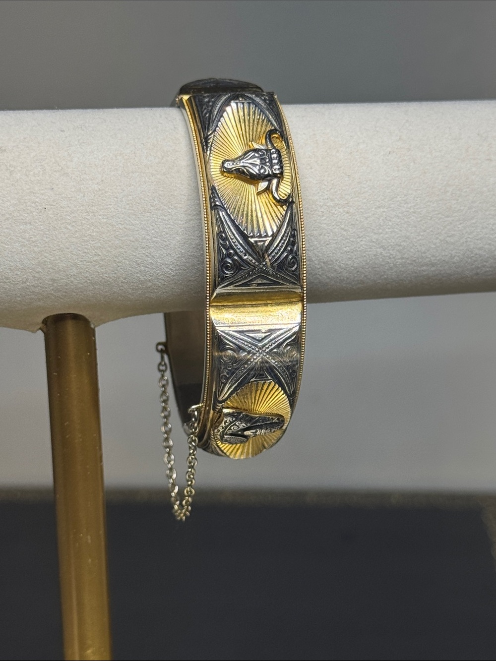 Vintage Damascene Bull & Fan Two-Tone Gold & Silver Women's Bangle Bracelet Rare